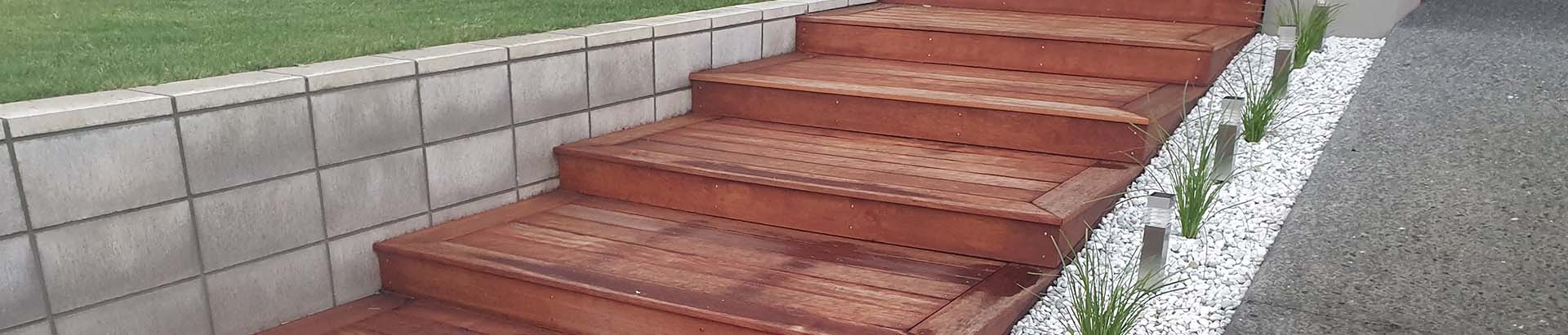 decking steps with gravel edging and lights